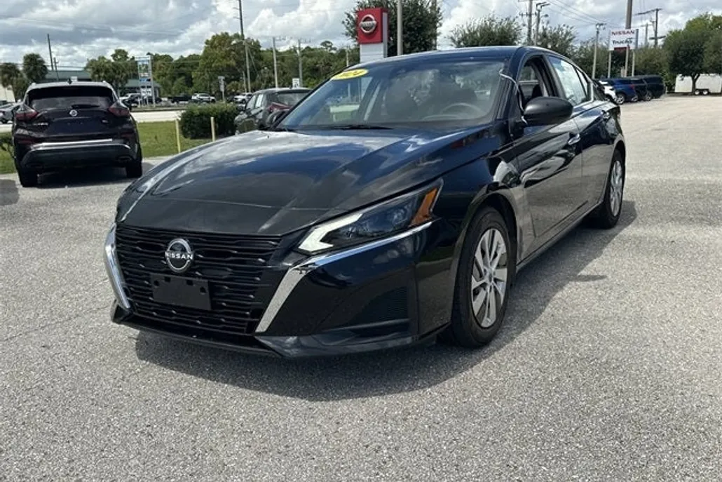 2024 Nissan Altima 2.5 S photo 1