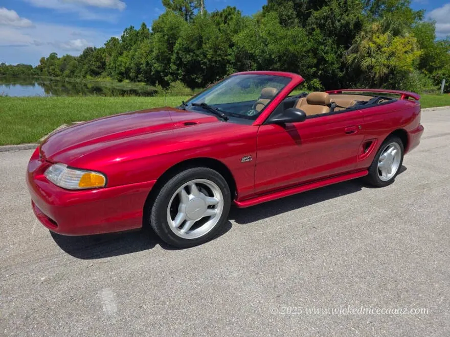 1994 Ford Mustang GT photo 1