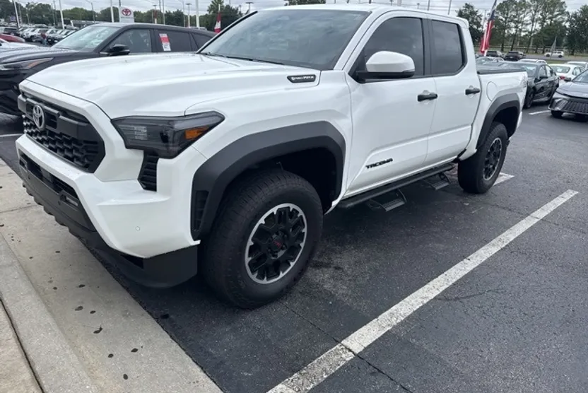 2024 Toyota Tacoma TRD photo 1