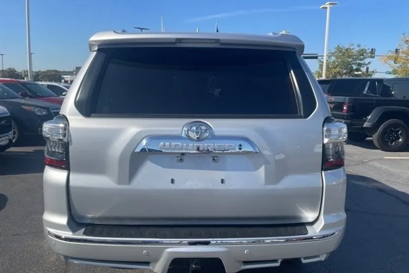 2021 Toyota 4Runner Limited photo 1