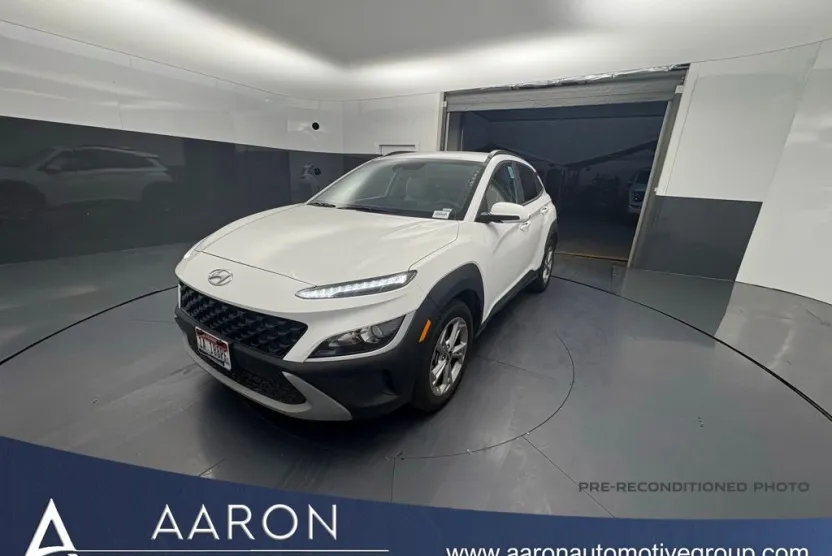 2023 Hyundai Kona SEL photo 1