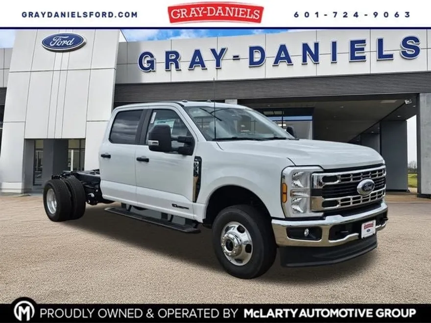 2026 Ford F-350 photo 1