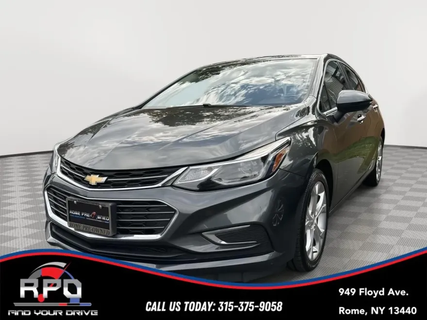 2017 Chevrolet Cruze Premier photo 1