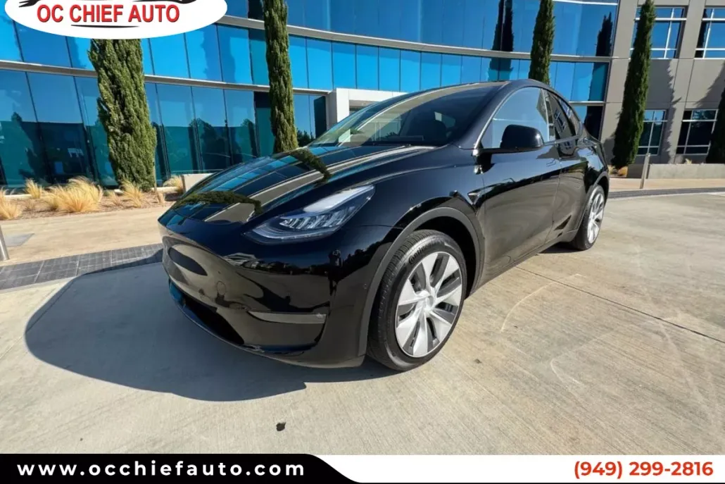 2022 Tesla Model Y Long Range photo 1