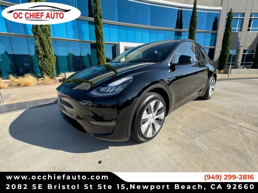 2022 Tesla Model Y Long Range photo 1