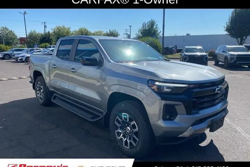 2024 Chevrolet Colorado Z71 photo 1