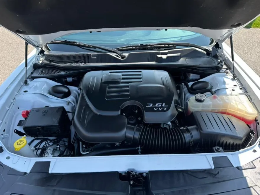 2020 Dodge Challenger SXT photo 22