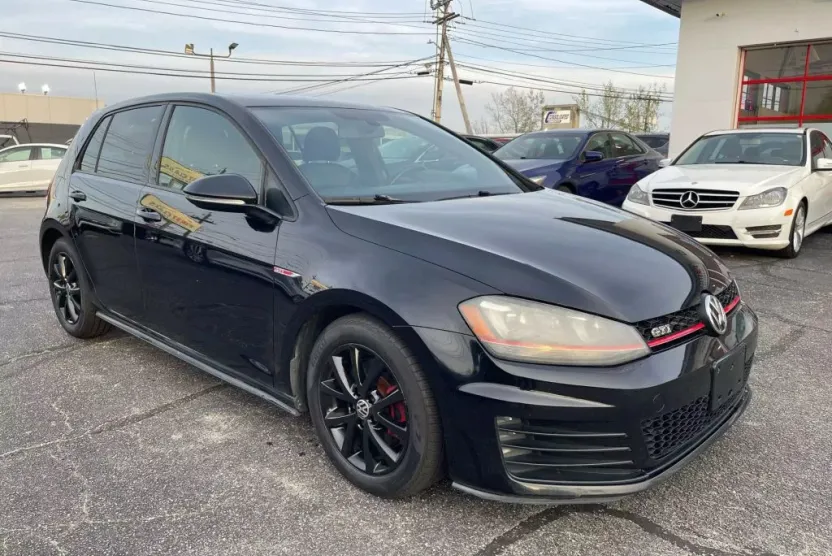 2015 Volkswagen Golf GTI photo 1
