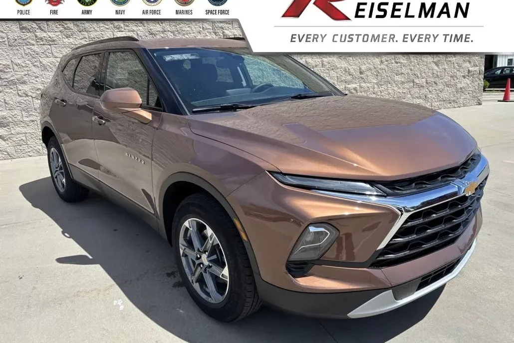 2023 Chevrolet Blazer 2LT photo 1