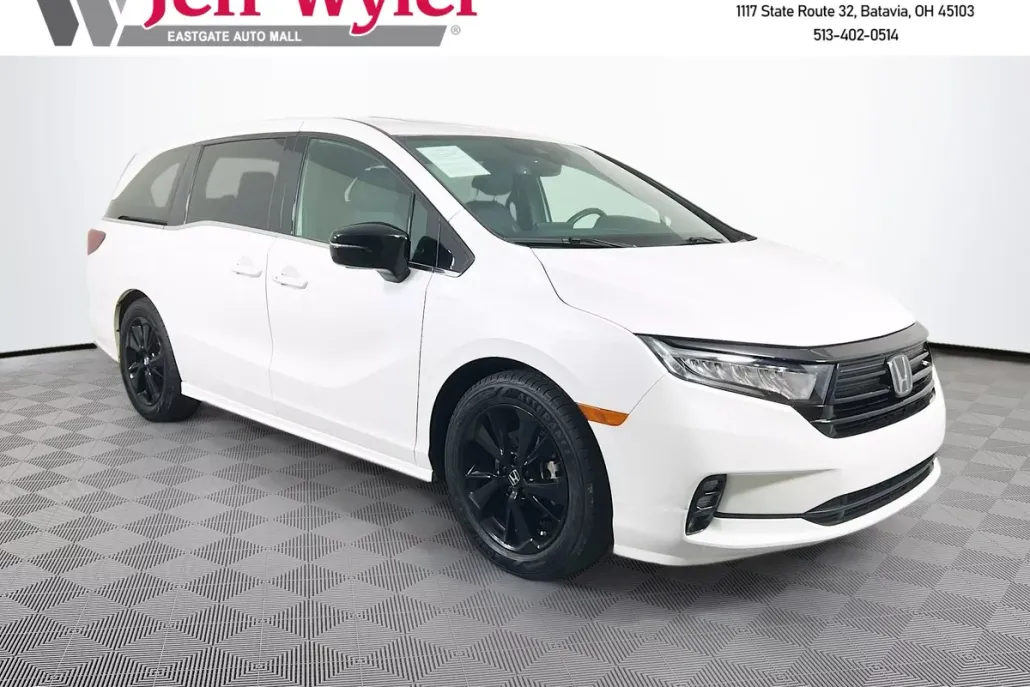 2023 Honda Odyssey Sport photo 1