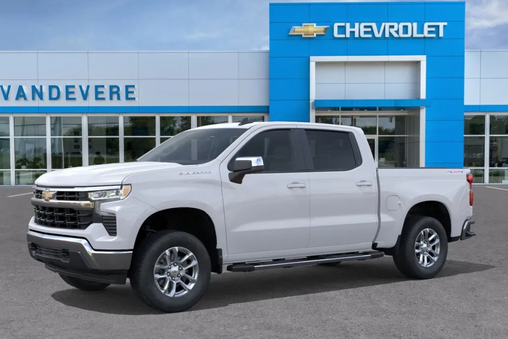2026 Chevrolet Silverado 1500 LT photo 1