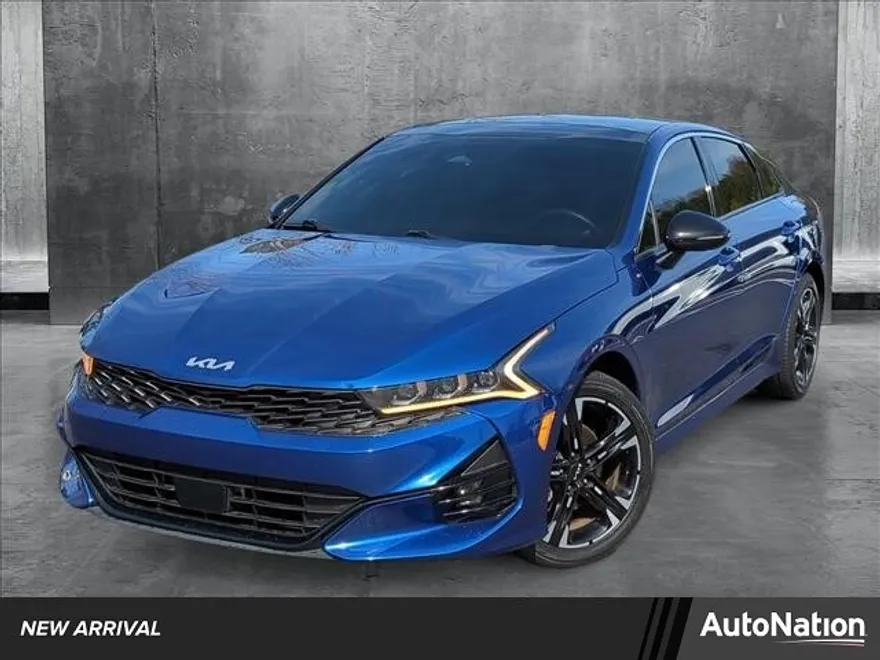 2023 Kia K5 GT-Line photo 1
