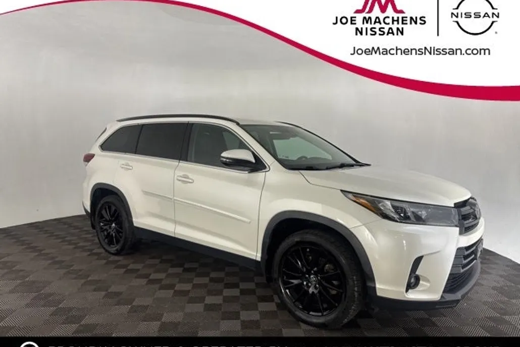 2019 Toyota Highlander Base photo 1