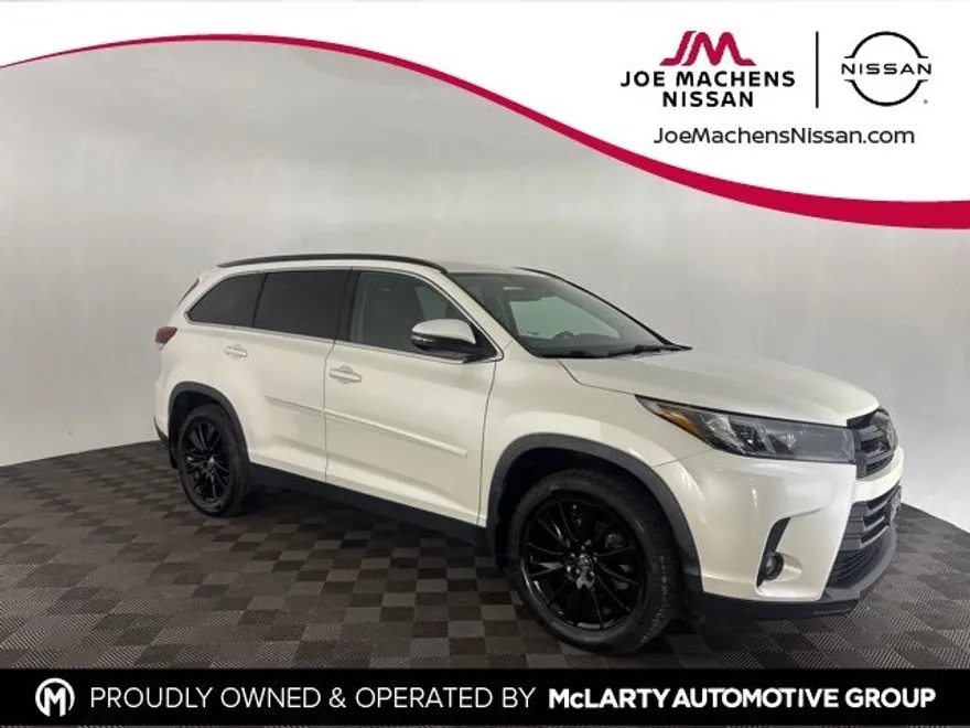 2019 Toyota Highlander Base photo 1