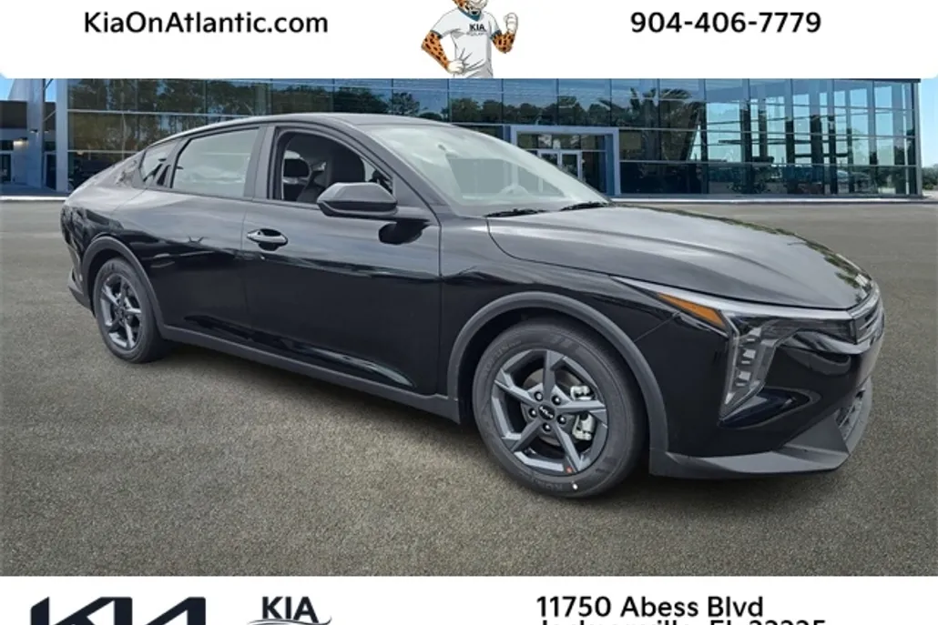 2025 Kia K4 LXS photo 1