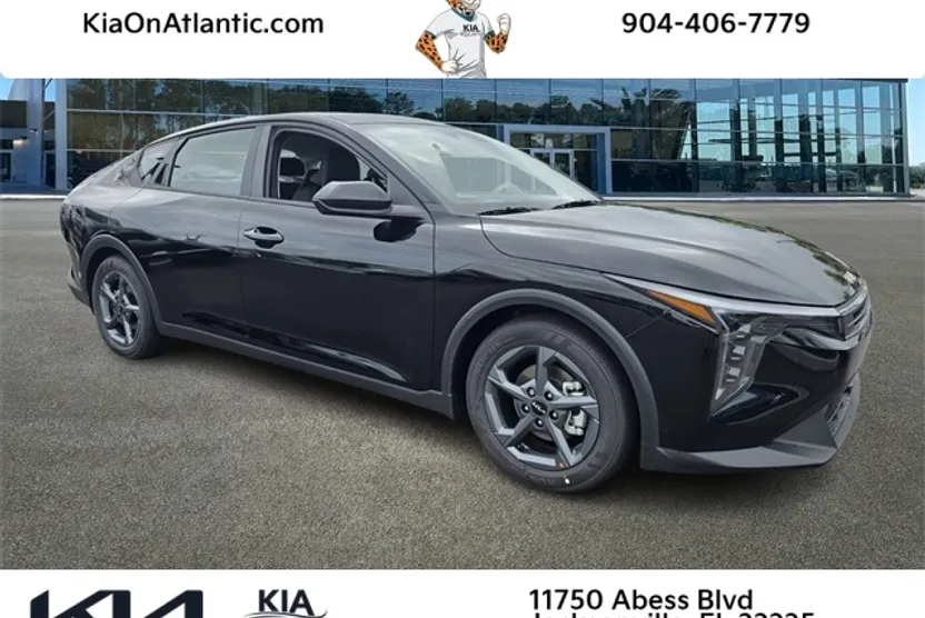 2025 Kia K4 LXS photo 1