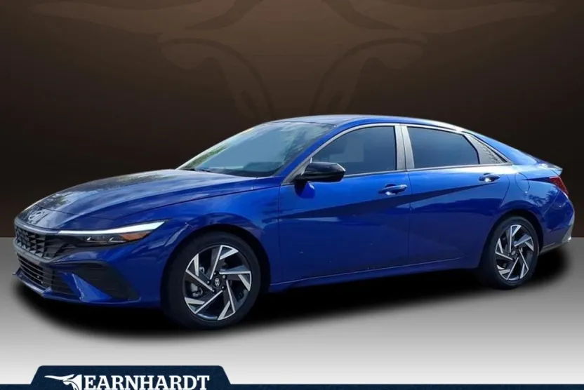 2025 Hyundai Elantra Hybrid SEL Sport photo 1