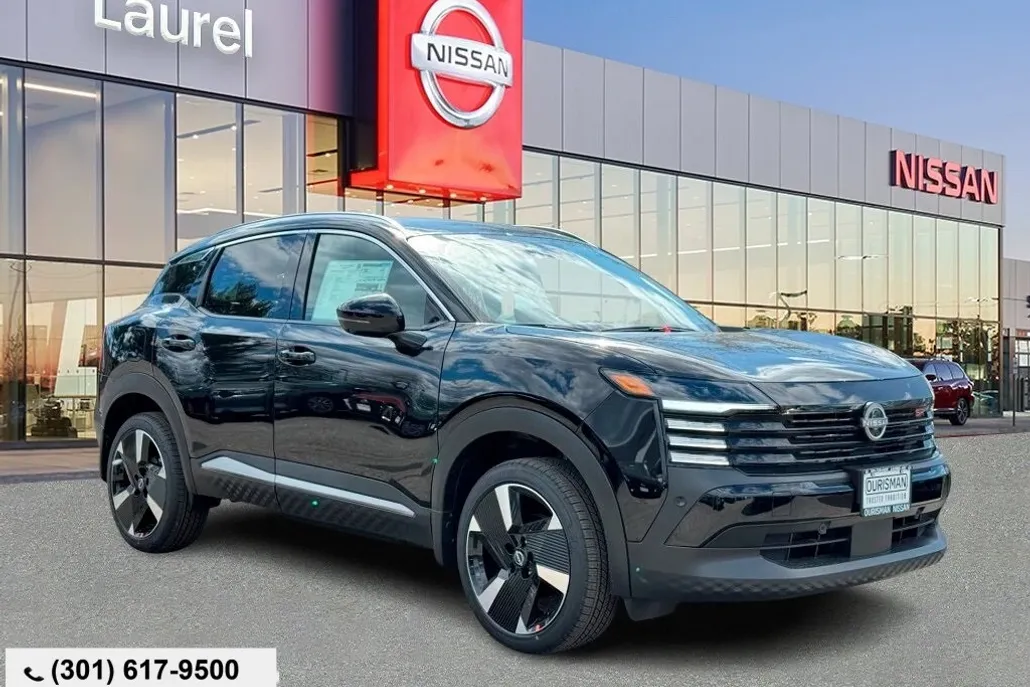 2025 Nissan Kicks SR photo 1