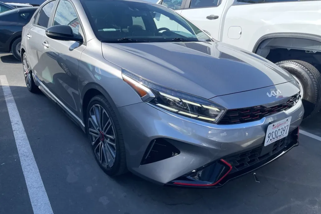 2023 Kia Forte GT photo 1