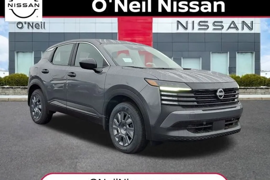 2025 Nissan Kicks S photo 1