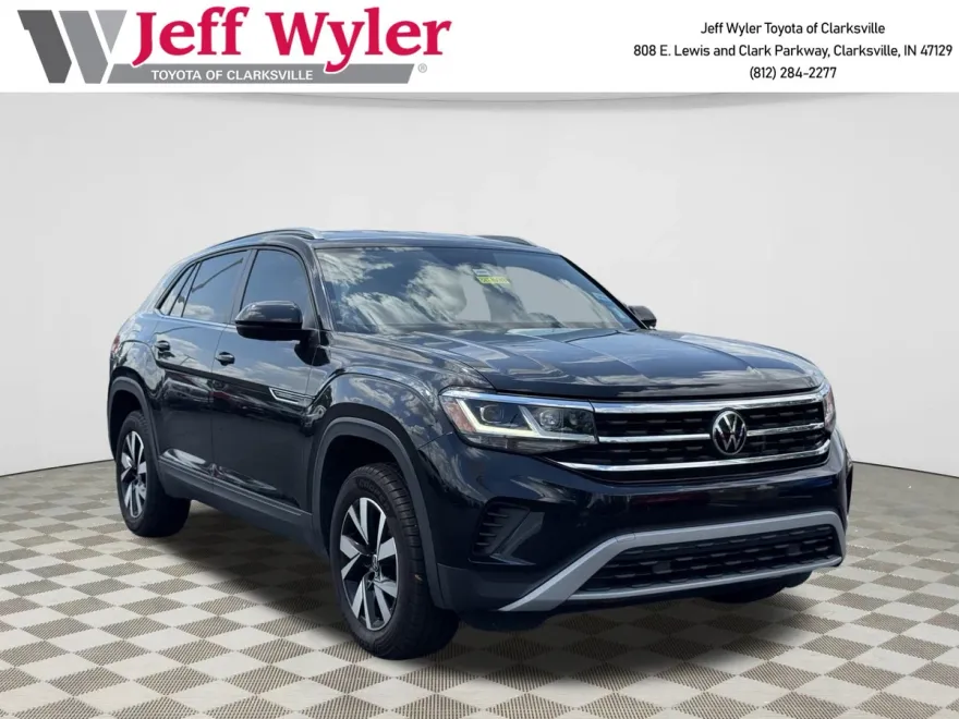 2022 Volkswagen Atlas Cross Sport SE photo 1