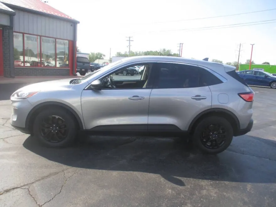 2022 Ford Escape SE photo 1
