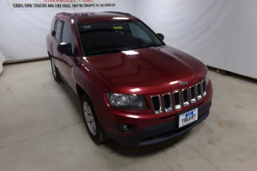 2017 Jeep Compass Sport photo 1