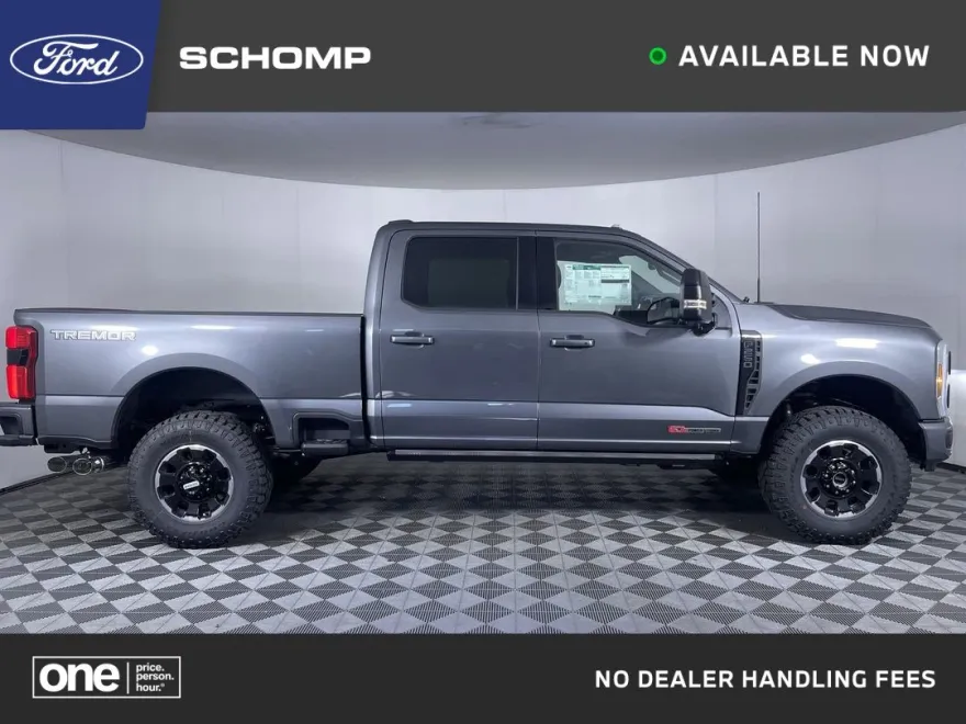 2025 Ford F-250 Platinum photo 1