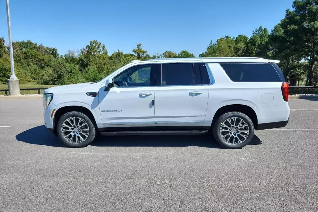2026 Gmc Yukon XL Denali photo 1