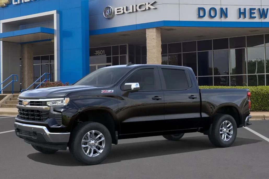 2026 Chevrolet Silverado 1500 LT photo 1