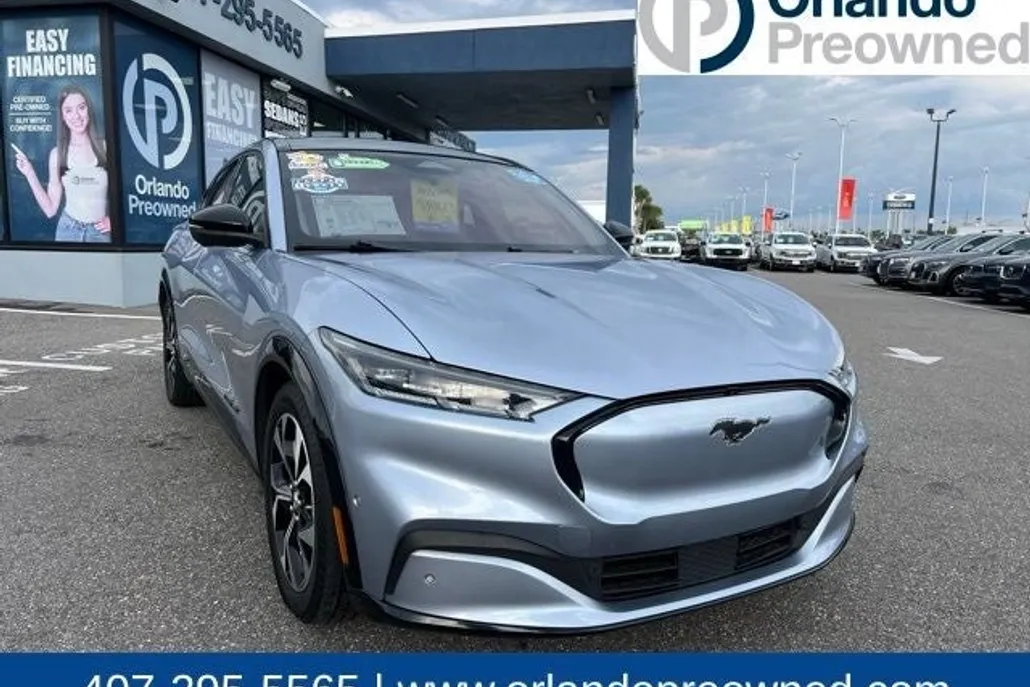 2022 Ford Mustang Mach-E Premium photo 1