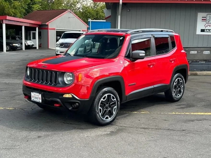 2015 Jeep Renegade Trailhawk photo 1