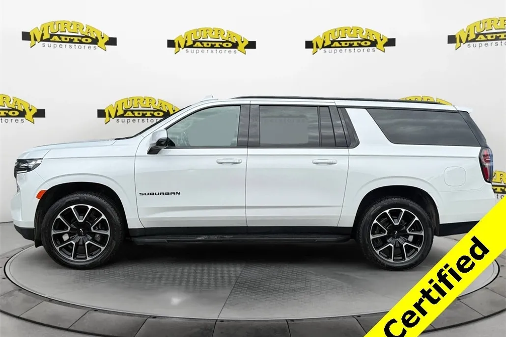 2021 Chevrolet Suburban RST photo 1