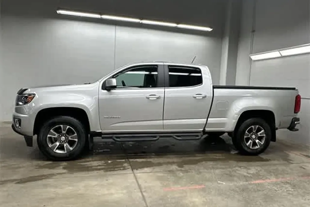 2018 Chevrolet Colorado LT photo 1