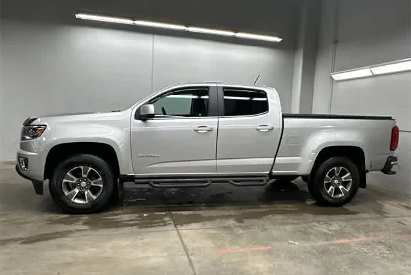 2018 Chevrolet Colorado LT photo 1