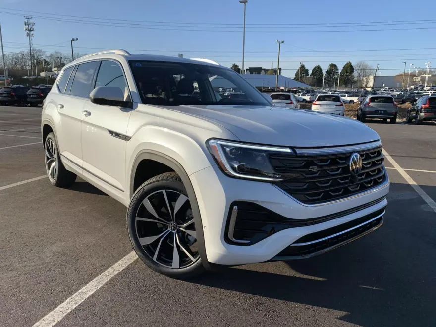 2025 Volkswagen Atlas SEL Premium R-Line photo 1