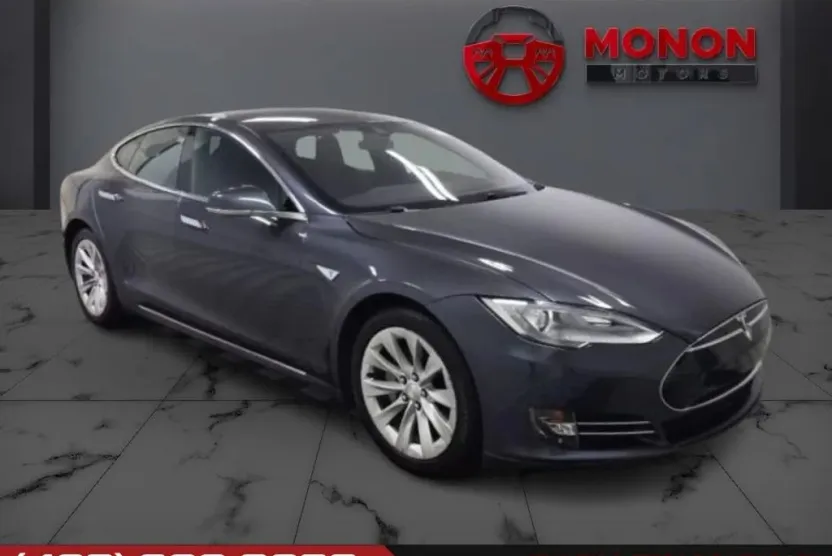 2016 Tesla Model S 70 photo 1