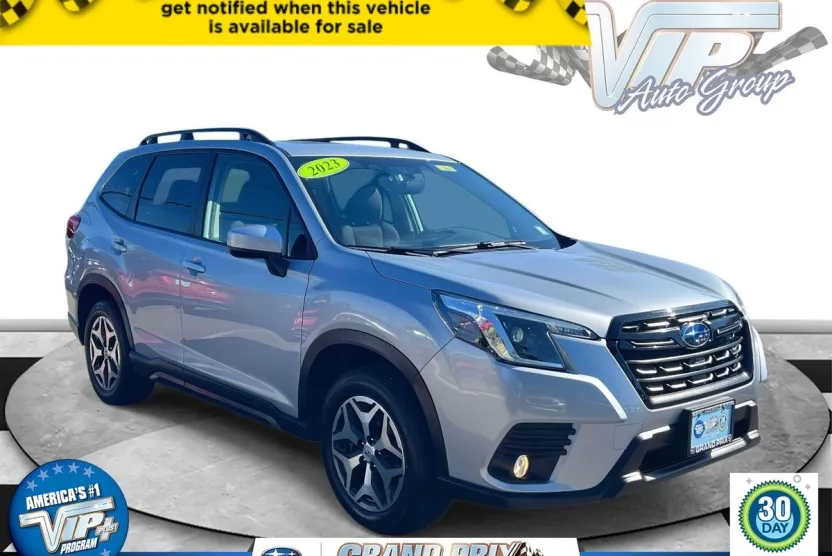 2023 Subaru Forester Premium photo 1