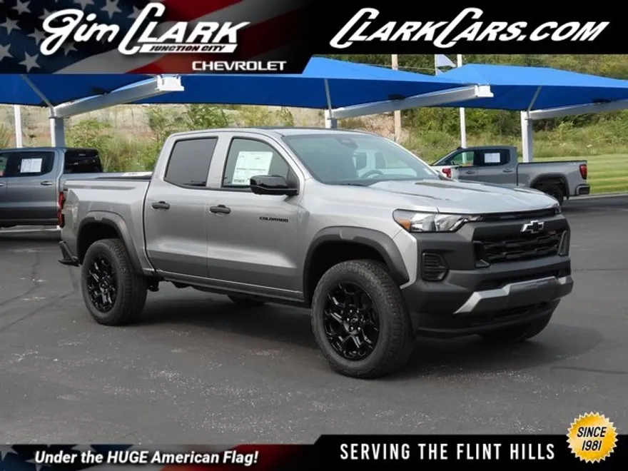 2026 Chevrolet Colorado Trail Boss photo 1