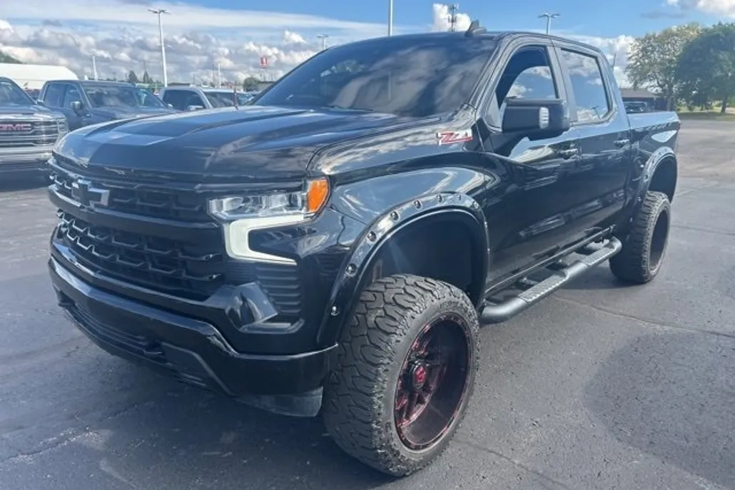 2022 Chevrolet Silverado 1500 RST photo 1