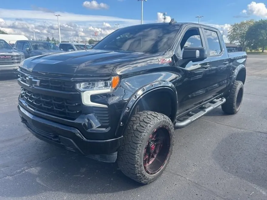 2022 Chevrolet Silverado 1500 RST photo 1