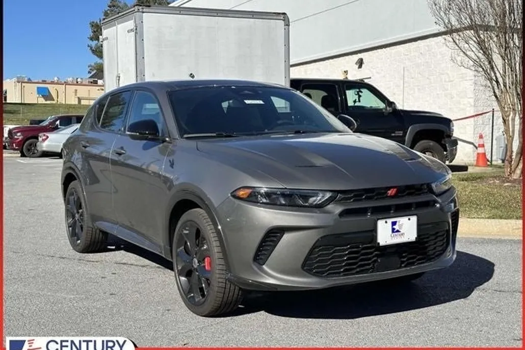 2024 Dodge Hornet R/T Plus photo 1