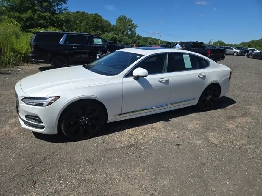 2022 Volvo S90 Inscription photo 1