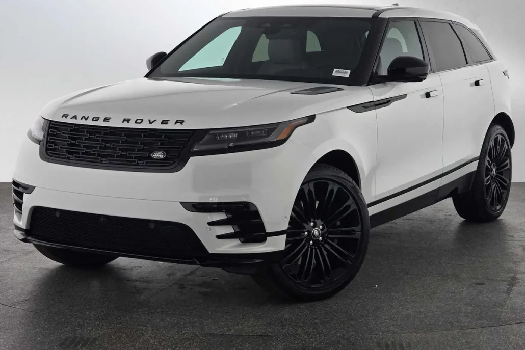 2026 Land Rover Range Rover Velar P400 Dynamic SE photo 1