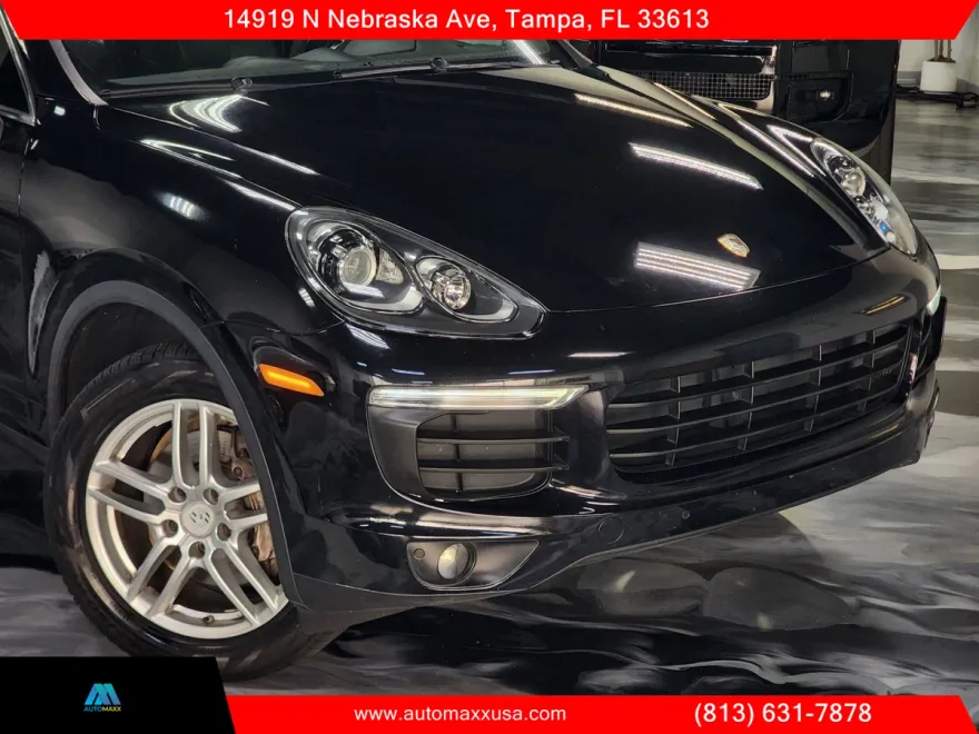 2016 Porsche Cayenne photo 1