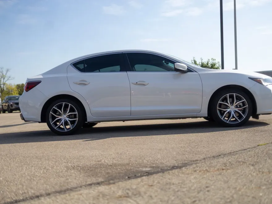 2021 Acura ILX Premium photo 1