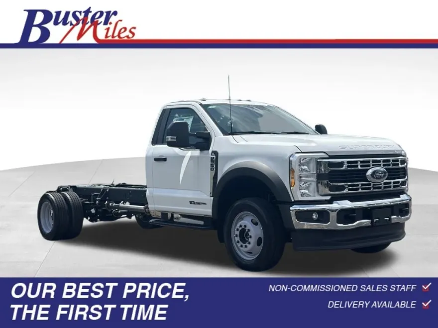2025 Ford F-550 XL photo 1