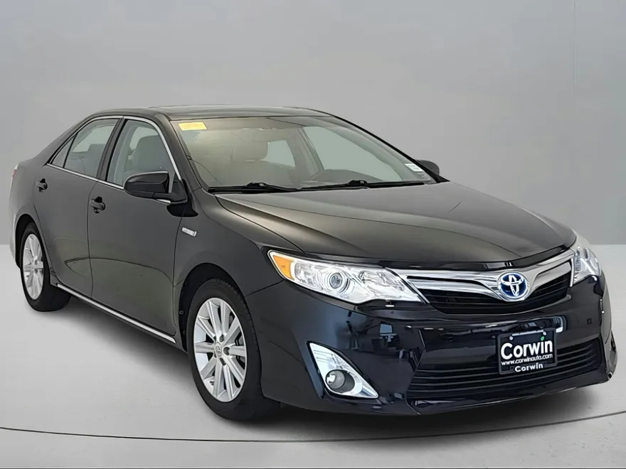 2012 Toyota Camry Hybrid XLE photo 1