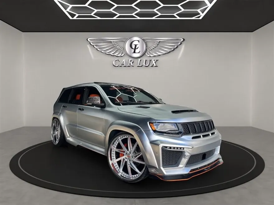 2015 Jeep Grand Cherokee SRT8 photo 1