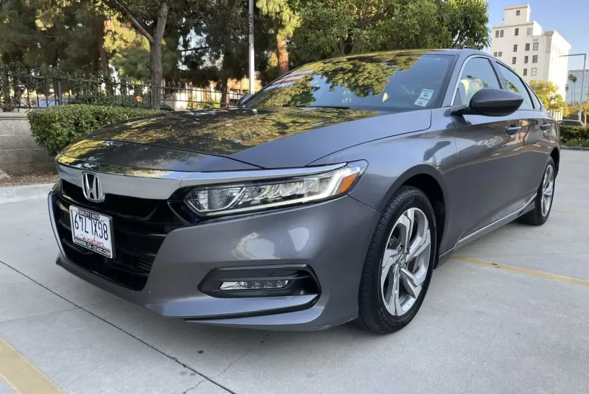 2018 Honda Accord EX photo 1